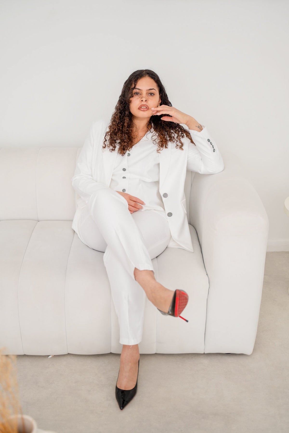 Snow White Spark 3-Piece Pantsuit UK Size 12 White Satin Blazer Set