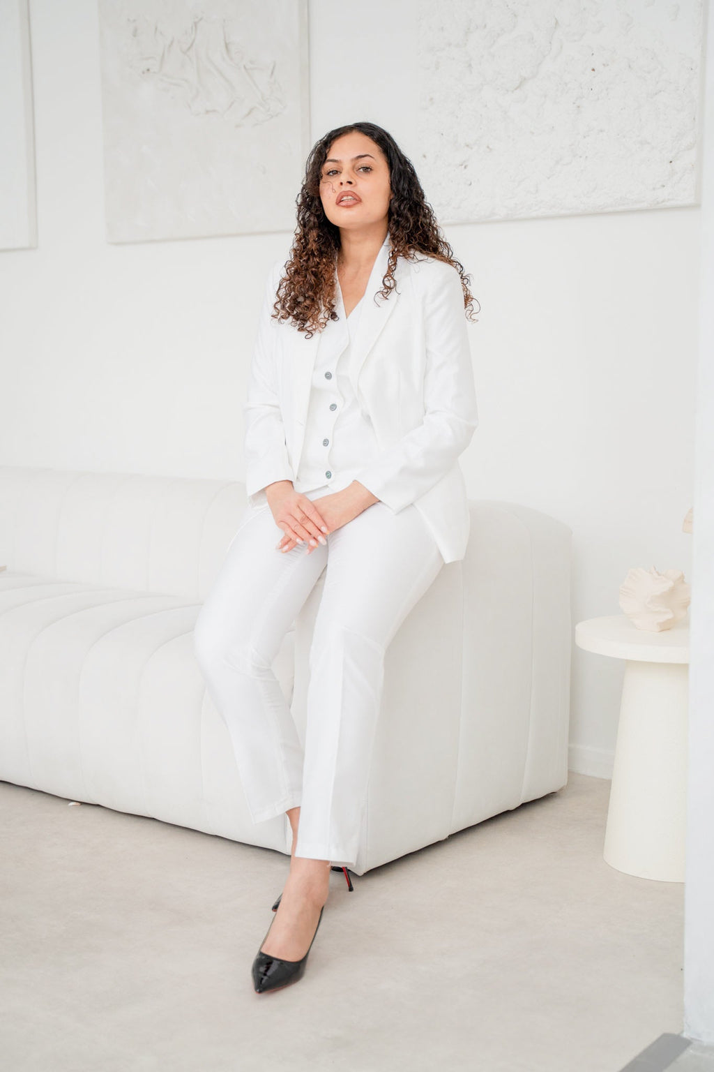 Snow White Spark 3-Piece Pantsuit UK Size 12 White Satin Blazer Set