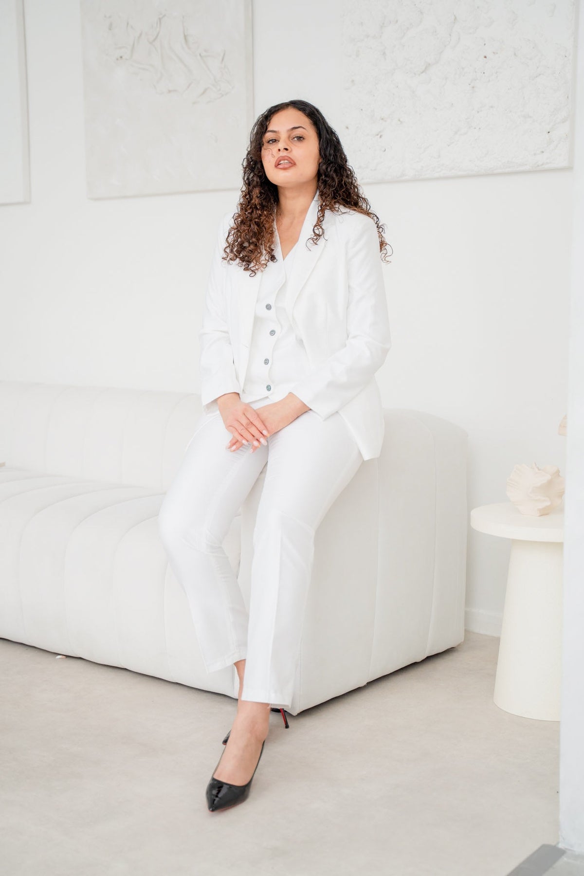 Snow White Spark 3-Piece Pantsuit UK Size 12 White Satin Blazer Set